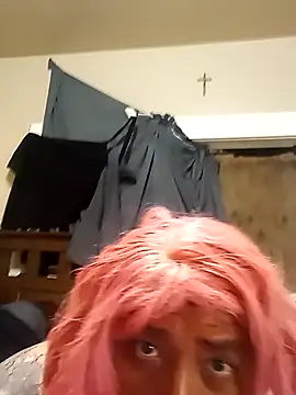 Snapshot of grreka chatting on 06.15.26 grreka online show from 06.15.26