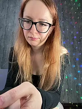 coy girl  online show from 02.05.26