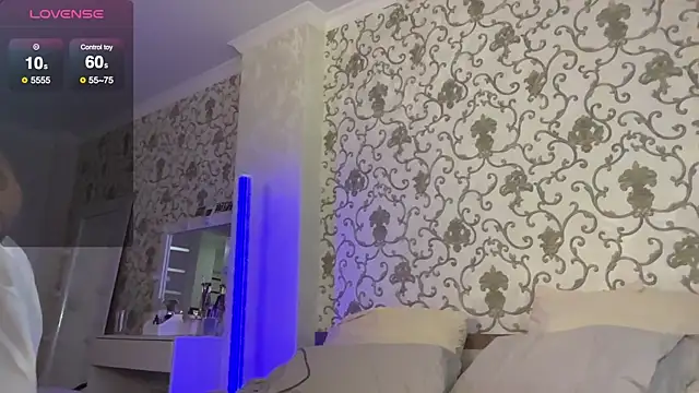 Snapshot of AngelAmelly chatting on 01.13.26 AngelAmelly online show from 01.13.26