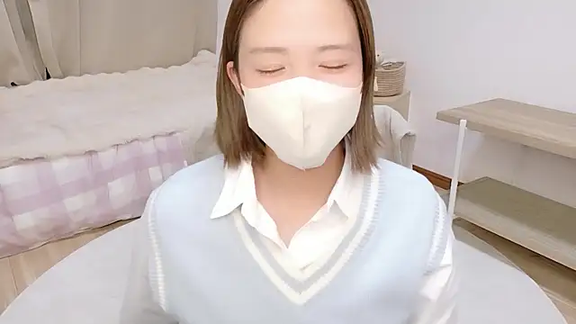 Snapshot of UMIumi- chatting on 03.04.26 UMIumi- online show from 03.04.26