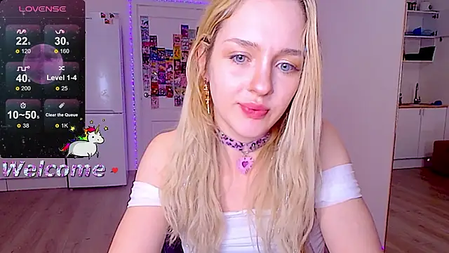 sailormoon666  online show from 03.06.26