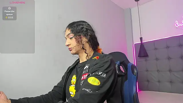 scarletcherry18 online show from 04.17.26