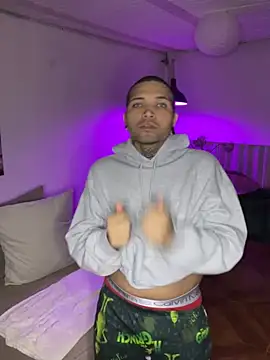 Liamm03 online show from 01.18.26