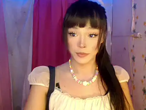 Snapshot of mariadeluxe chatting on 04.17.26 mariadeluxe online show from 04.17.26