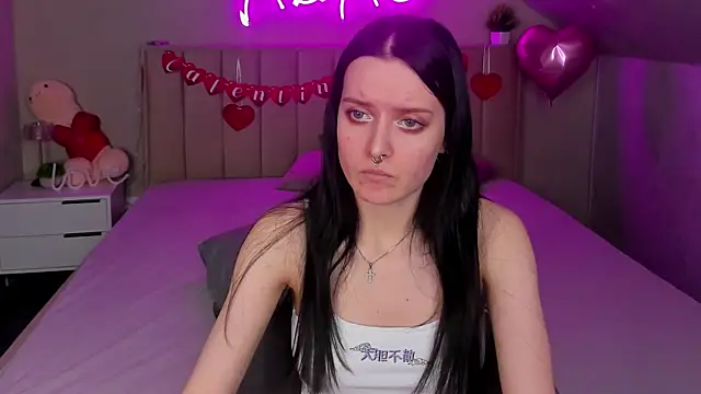 Snapshot of Kessi_Millisis chatting on 02.18.26 Kessi Millisis online show from 02.18.26