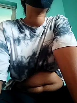 Snapshot of me-leela chatting on 02.14.26 me-leela online show from 02.14.26