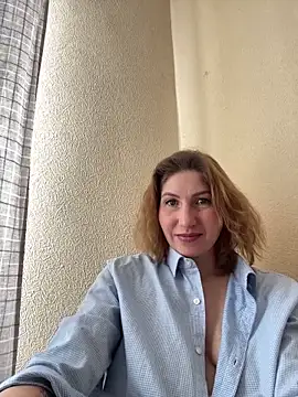 Snapshot of _Crystal_2 chatting on 02.10.26 Crystal 2 online show from 02.10.26