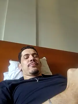 Snapshot of rodrigovianacastelo chatting on 02.24.26 rodrigovianacastelo online show from 02.24.26