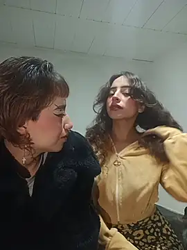 AlexxaAndRileyy online show from 04.16.26