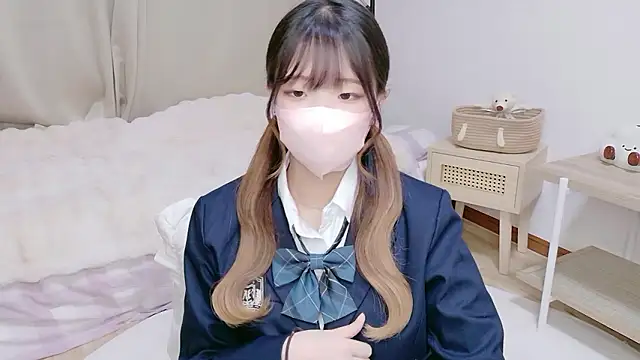 Snapshot of NOA_cha chatting on 04.03.26 NOA cha online show from 04.03.26