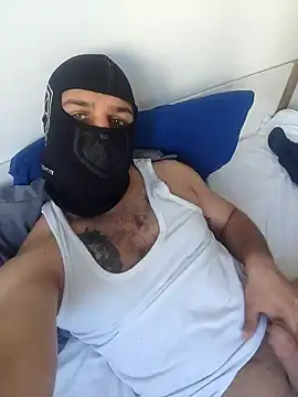 Mertozer01 online show from 01.14.26