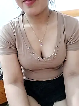 Snapshot of MaiNgoc_sexy chatting on 04.19.26 MaiNgoc sexy online show from 04.19.26