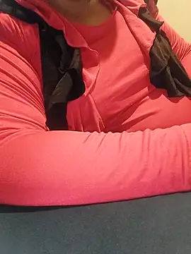 Snapshot of TamilDreamgirl08 chatting on 03.29.26 TamilDreamgirl08 online show from 03.29.26