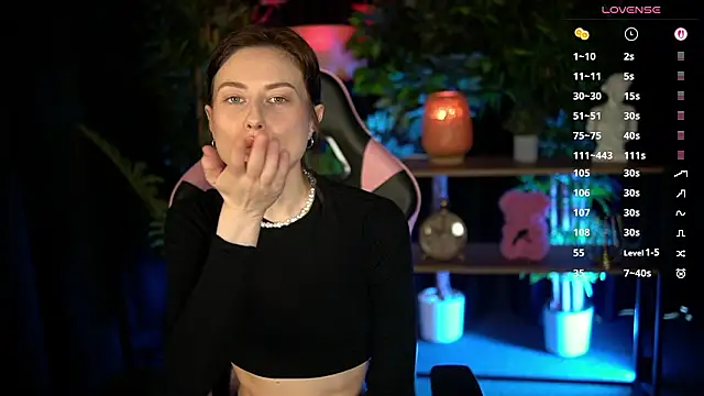 baby luna xo online show from 02.23.26