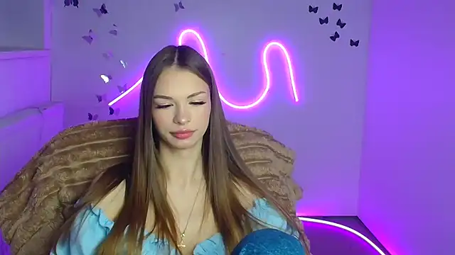 Snapshot of Lina_Loveuu chatting on 04.19.26 Lina Loveuu online show from 04.19.26