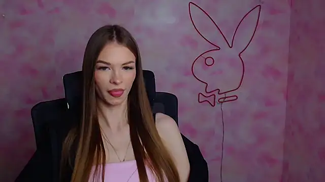 Snapshot of Lina_Loveuu chatting on 04.28.26 Lina Loveuu online show from 04.28.26