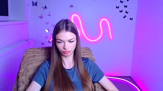 Snapshot of Lina_Loveuu chatting on 05.09.26 Lina Loveuu online show from 05.09.26