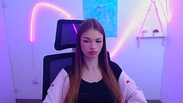 Snapshot of Lina_Loveuu chatting on 05.10.26 Lina Loveuu online show from 05.10.26