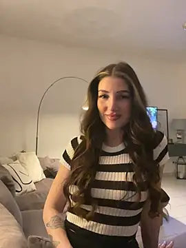 Snapshot of NovaLushhh chatting on 02.27.26 NovaLushhh online show from 02.27.26