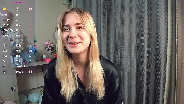 LuanaFincel online show from 02.15.26