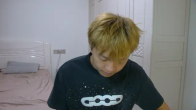 Chocolates-001 online show from 03.18.26