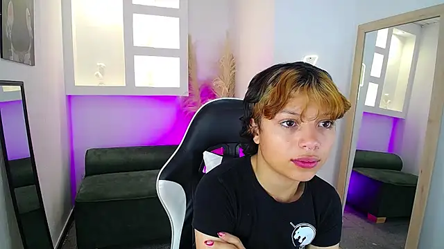 melodyy as online show from 04.08.26