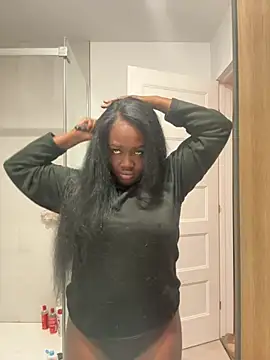 Snapshot of icelyne_2001 chatting on 02.04.26 icelyne 2001 online show from 02.04.26