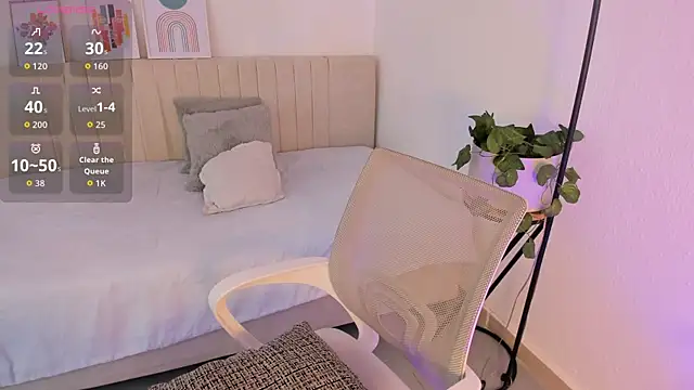 Snapshot of _Amirah chatting on 02.13.26 Amirah online show from 02.13.26