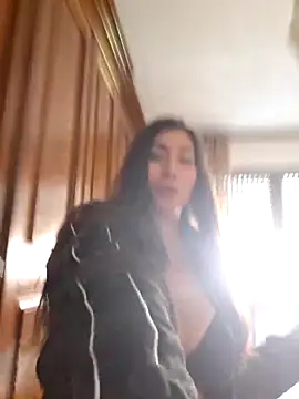 Snapshot of sarafragale chatting on 03.30.26 sarafragale online show from 03.30.26