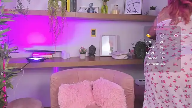 Snapshot of _Lorraine_v chatting on 05.14.26 Lorraine v online show from 05.14.26