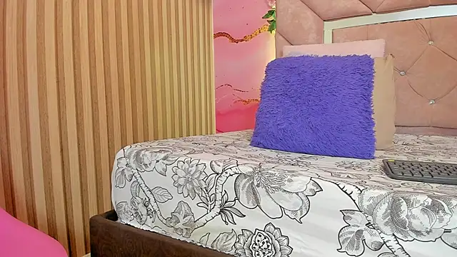 sweet  luna   online show from 04.08.26