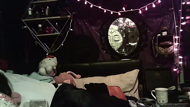 allymoon1369 online show from 04.17.26