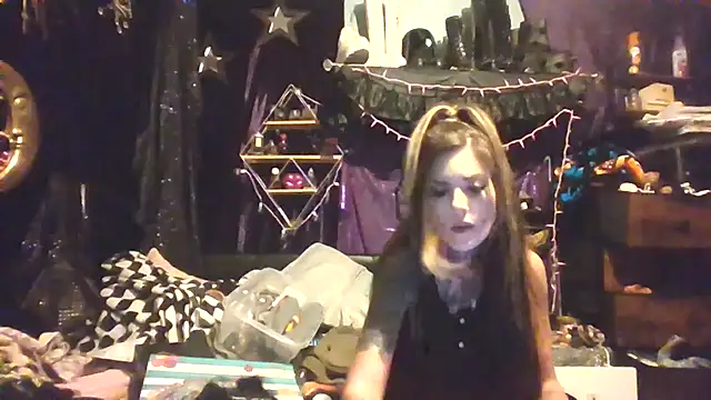 allymoon1369 online show from 05.25.26