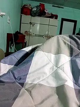 lylinhjim online show from 02.01.26