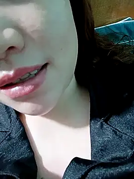 lylinhjim online show from 02.08.26