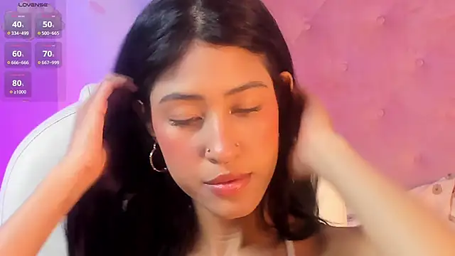 Snapshot of internett_sweetheart chatting on 02.05.26 internett sweetheart online show from 02.05.26