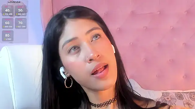 Snapshot of internett_sweetheart chatting on 03.04.26 internett sweetheart online show from 03.04.26