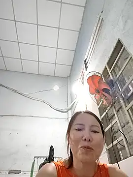 Snapshot of Famrita chatting on 01.16.26 Famrita online show from 01.16.26