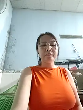 Snapshot of Famrita chatting on 02.09.26 Famrita online show from 02.09.26