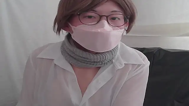 Snapshot of You_Aoi chatting on 01.18.26 You Aoi online show from 01.18.26