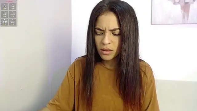 chloe peach  online show from 02.10.26