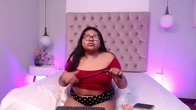 Kiri Black  online show from 02.03.26