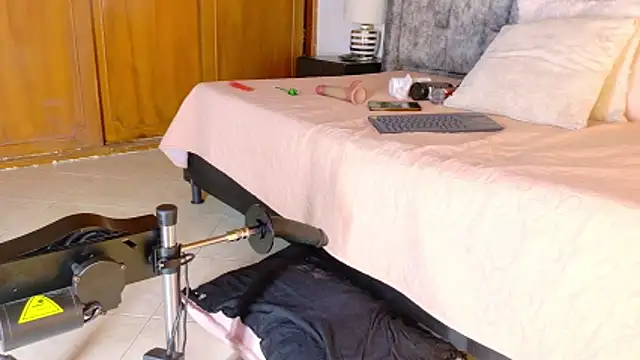 samirths boy  online show from 04.16.26