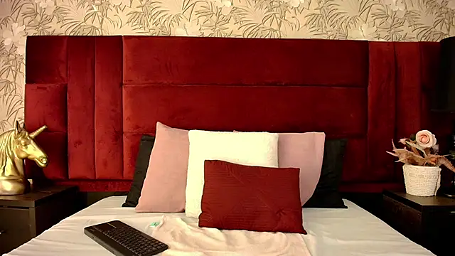 nela moretti online show from 02.11.26