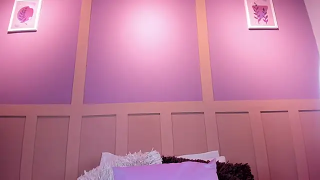 Snapshot of LilithAllenn chatting on 02.11.26 LilithAllenn online show from 02.11.26