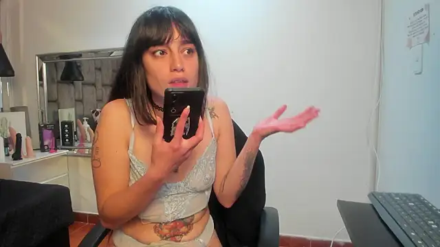 Snapshot of JenniQ69 chatting on 02.20.26 JenniQ69 online show from 02.20.26