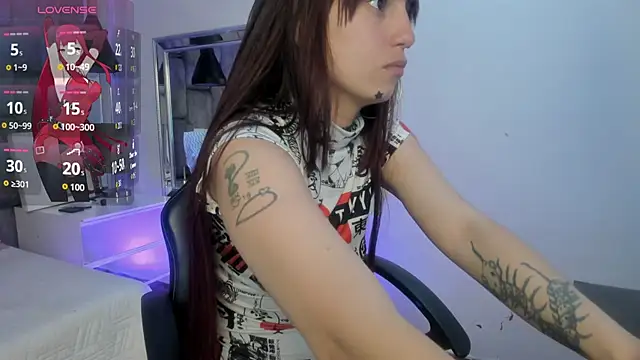 JenniQ69 online show from 05.19.26