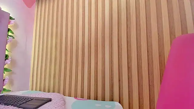 lovely  kiss   online show from 07.23.26