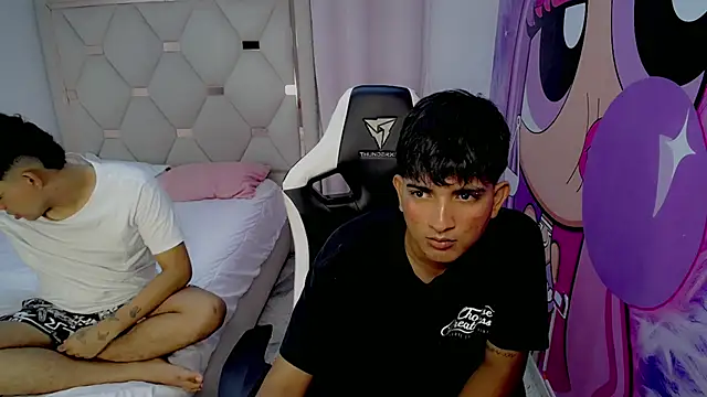 Snapshot of Maxwell_boys chatting on 02.07.26 Maxwell boys online show from 02.07.26