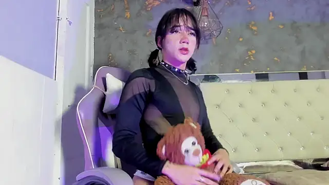 Snapshot of Swee_tMoon chatting on 01.15.26 Swee tMoon online show from 01.15.26